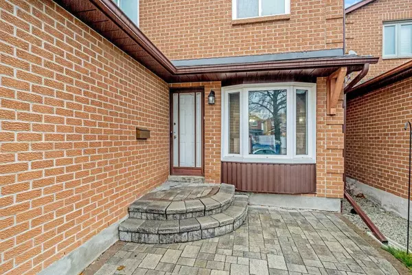 Halton, ON L9T 4V8,293 Woodlawn CRES