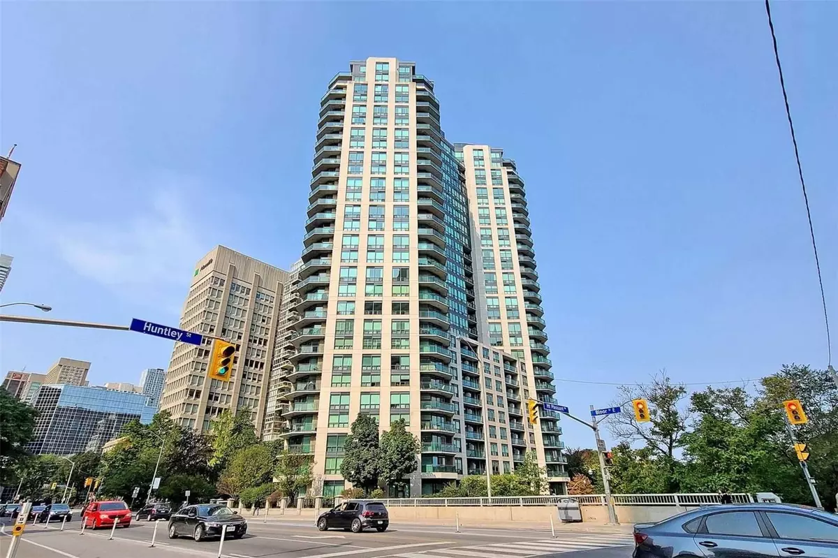 Toronto C09, ON M4W 3Y2,300 Bloor ST E #1114