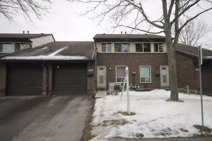 Oshawa, ON L1G 7A4,155 Glovers RD #76