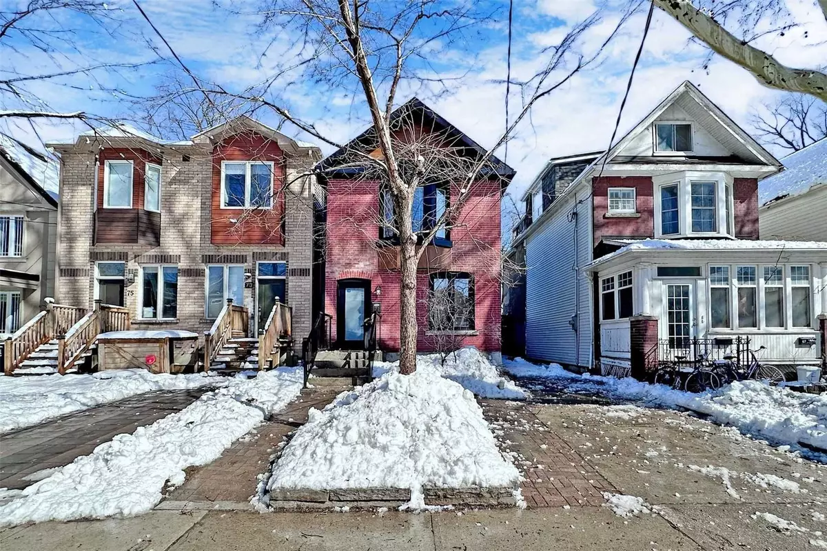 Toronto E01, ON M4L 2Y6,71 Ashdale AVE