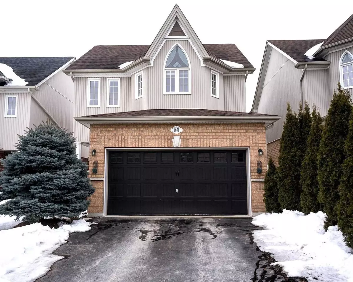 Innisfil, ON L9S 4Z8,1851 Lamstone ST