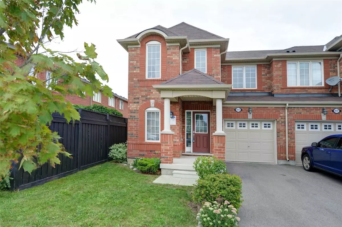 Milton, ON L9T 8H2,1005 Diefenbaker ST