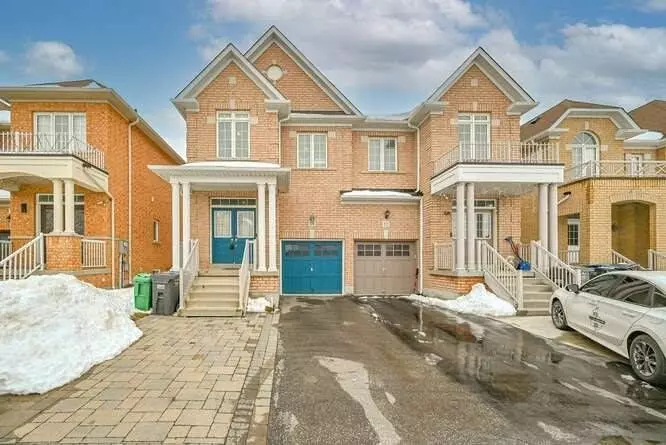 Brampton, ON L6P 3J8,14 Versailles CRES