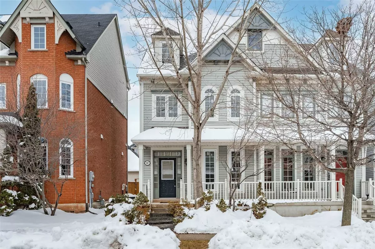 Oakville, ON L6H 6M9,207 Roxton RD