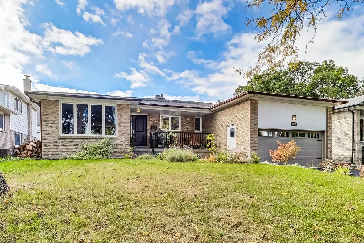 Mississauga, ON L5K 1V4,2262 Springfield CT