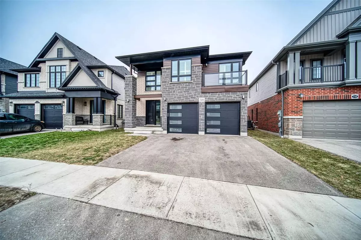 Waterloo, ON N2V 0C3,720 Wood Lily ST