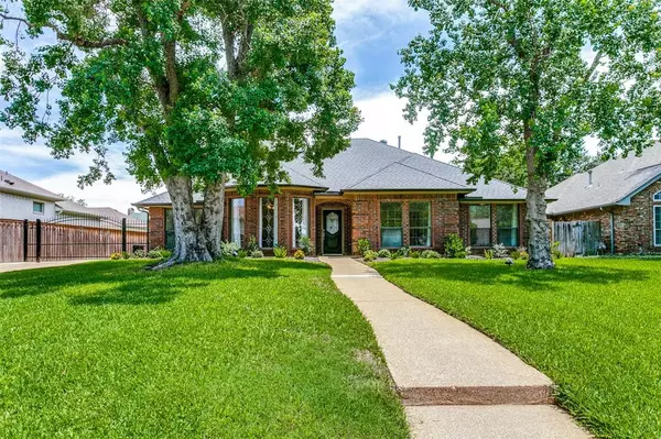 313 Pebblebrook Drive,  Grapevine,  TX 76051