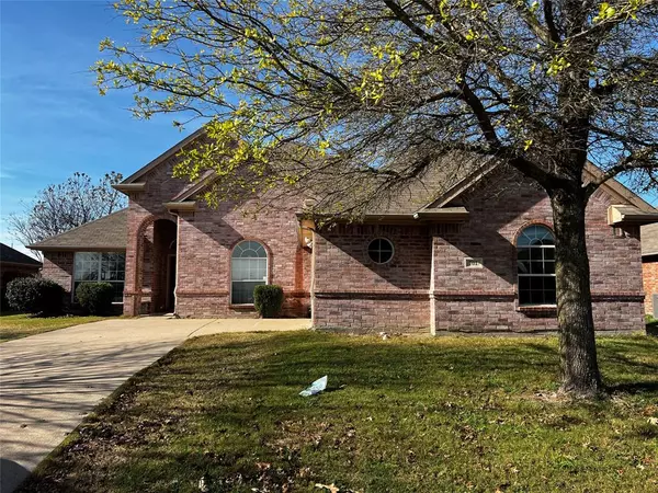 701 Branchwood Drive, Midlothian, TX 76065