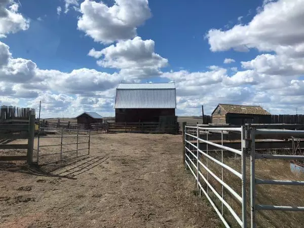 Oyen, AB T0J 2J0,1400 Ac Mixed Farm/Ranch Rural Special Areas