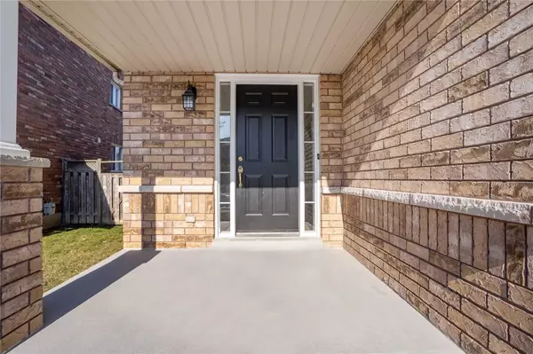 Whitby, ON L1P 1V2,67 Presley CRES