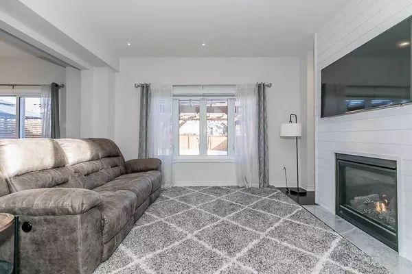 Innisfil, ON L9S 0J9,1517 Mcroberts CRES