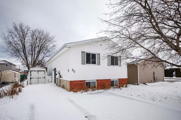 Collingwood, ON L9Y 4B5,37 Dillon DR