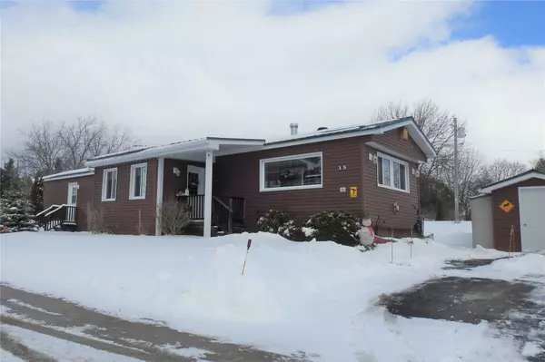 Oro-medonte, ON L3V 0P9,15 Claremont CRES