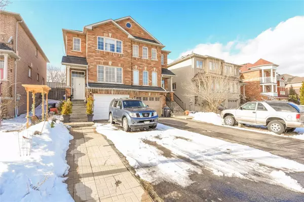 Mississauga, ON L5B 4H5,453 Wildgrass RD