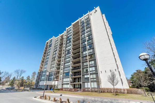 Oakville, ON L6L 5L5,2175 Marine DR #907