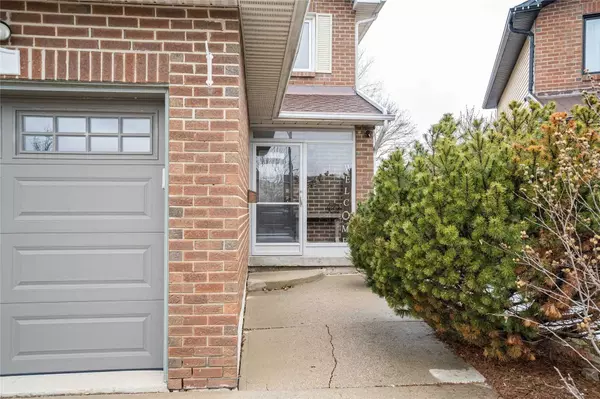 Brampton, ON L6Z 2B2,28 Helios PL