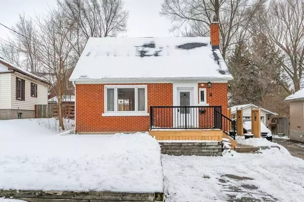 Kitchener, ON N2M 4B1,8 Barclay AVE