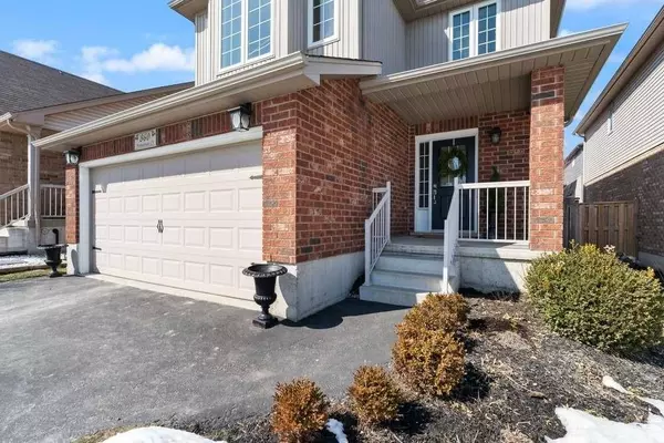 Oxford, ON N4V 0A8,860 Frontenac CRES