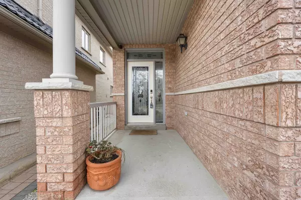 Mississauga, ON L5M 8B6,3728 Quiet Creek DR