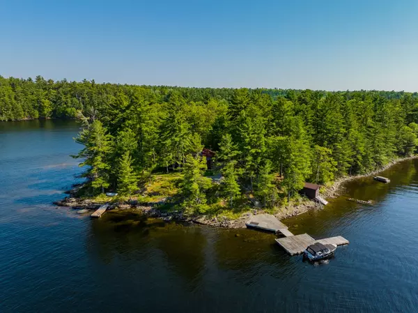 Parry Sound, ON P2A 1T2,B704 Pt Mclaren Island N/A E