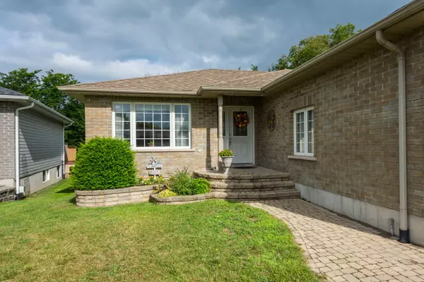 Quinte West, ON K0K 2C0,20 Stonegate CRES