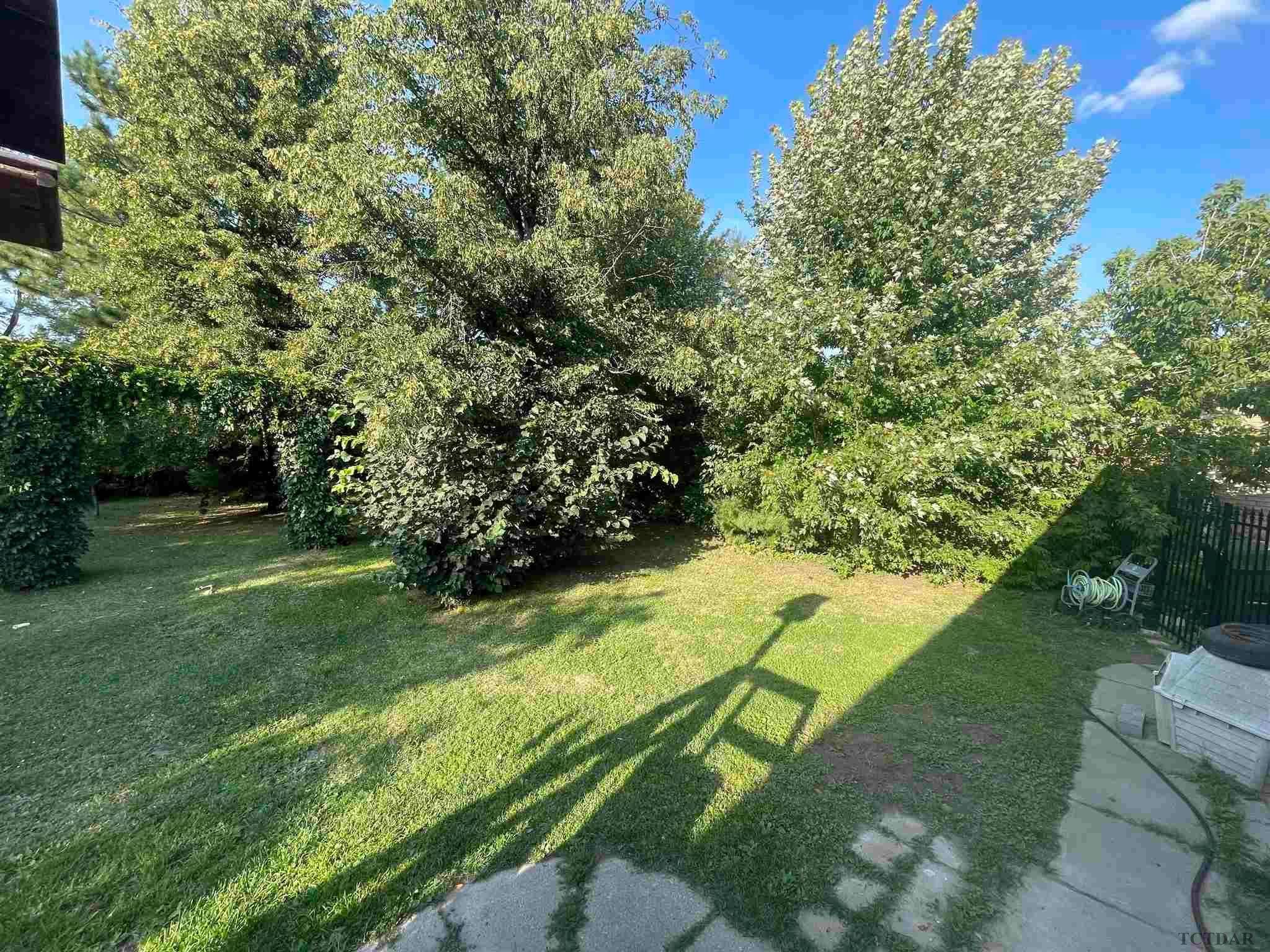 Englehart, ON P0J 1H0,27 Tenth AVE