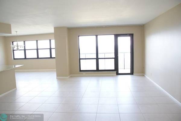 Lauderdale By The Sea, FL 33062,1800 S Ocean Blvd  #1211