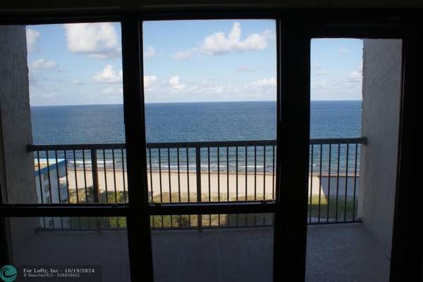 Lauderdale By The Sea, FL 33062,1800 S Ocean Blvd  #1211