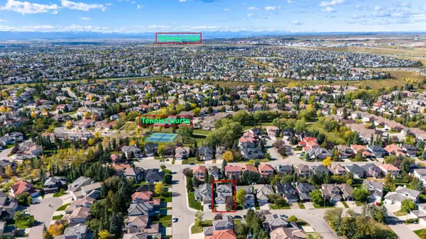 Calgary, AB T3A 5B2,307 Hamptons Mews NW