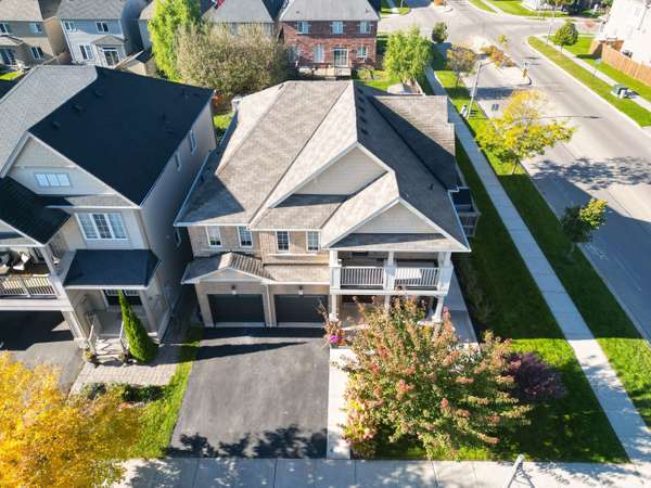 2 Carroll LN, Brantford, ON N3T 0G1