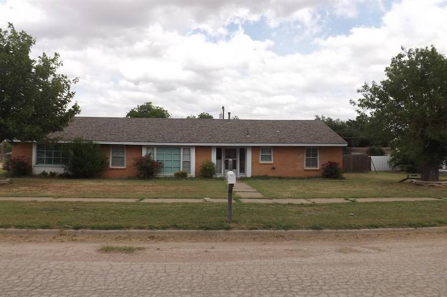 333 NW Avenue B, Hamlin, TX 79520