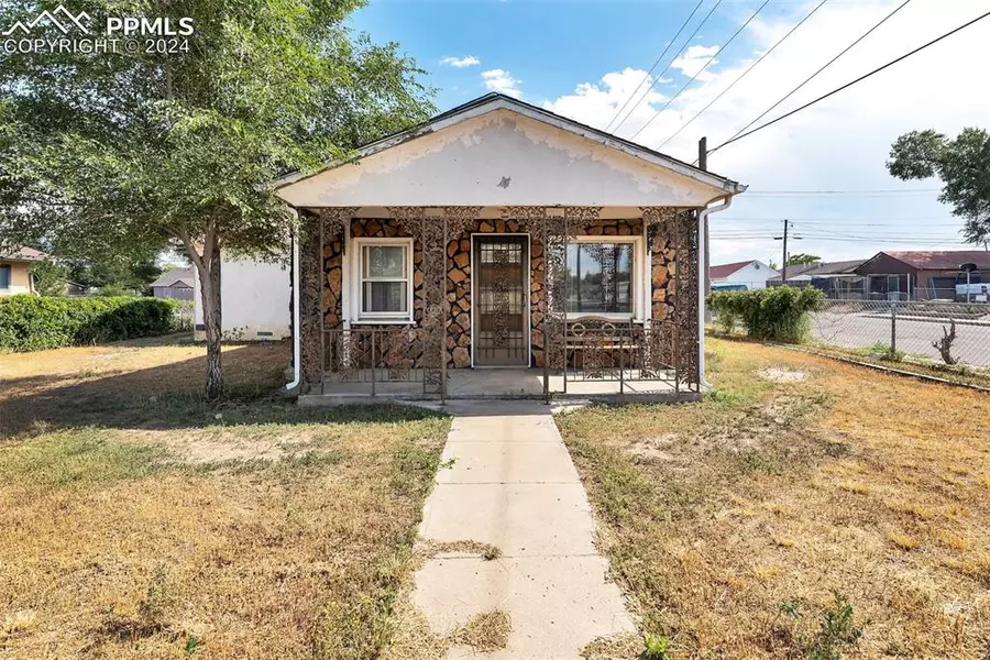 2020 W 17th ST, Pueblo, CO 81003