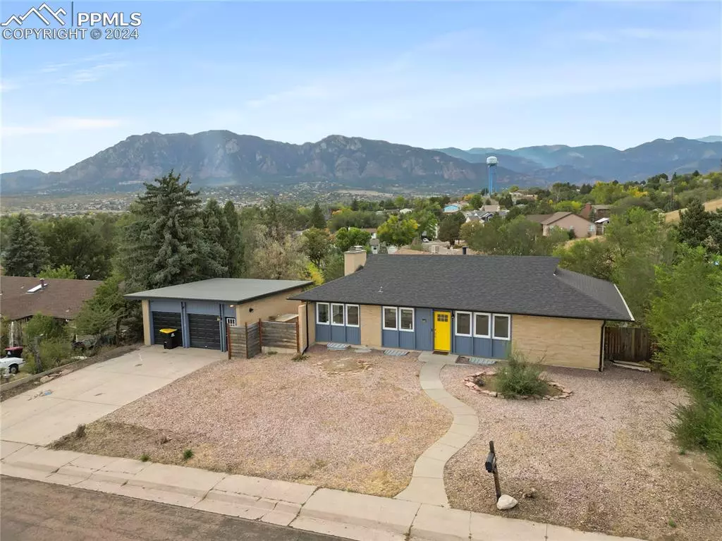 Colorado Springs, CO 80906,536 crestridge AVE