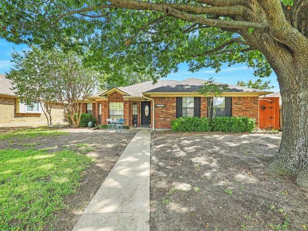 1322 Flameleaf Drive,  Allen,  TX 75002