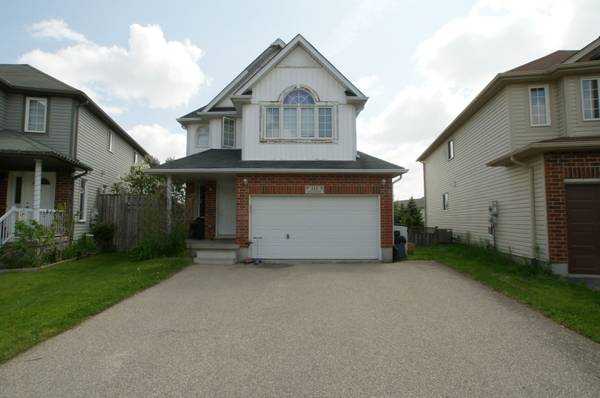 10 Doll CT, Kitchener, ON N2E 4H1