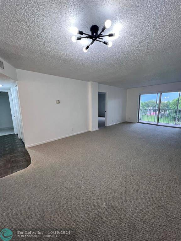 Coral Springs, FL 33071,8735 Ramblewood Dr  #513