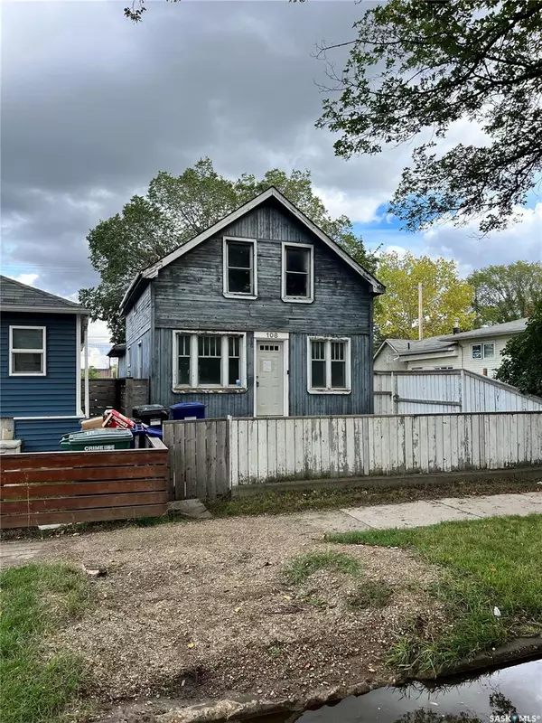 108 M AVENUE S, Saskatoon, SK S7M 2K2