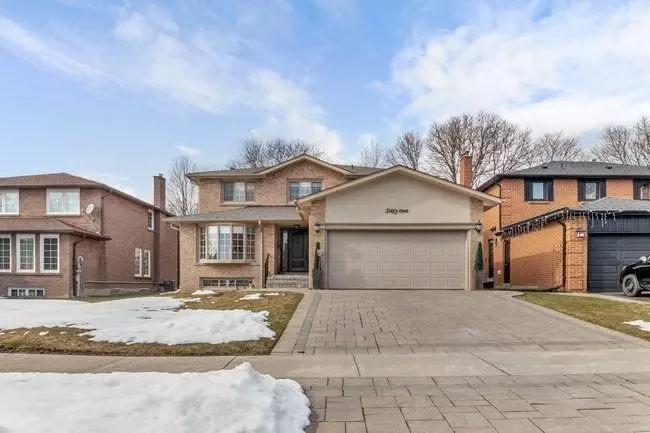 Toronto C15, ON M2H 3L3,62 Saddletree DR