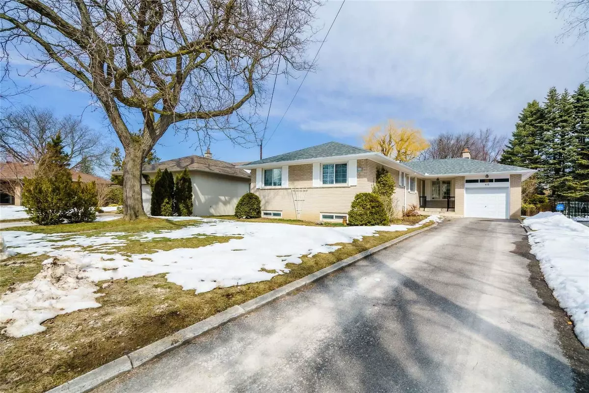 Toronto C15, ON M2K 1L6,46 Millgate CRES