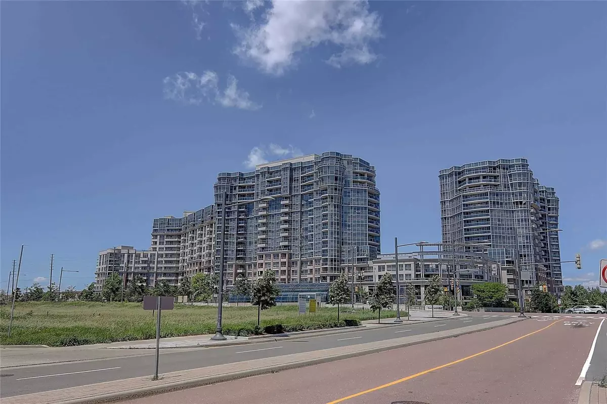 Markham, ON L3R 8A6,33 Cox BLVD #337