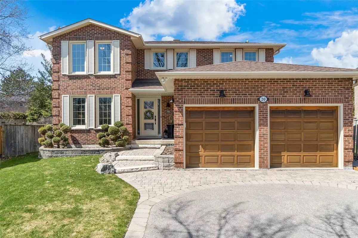 Markham, ON L3P 3Y1,20 Whiteoak CT