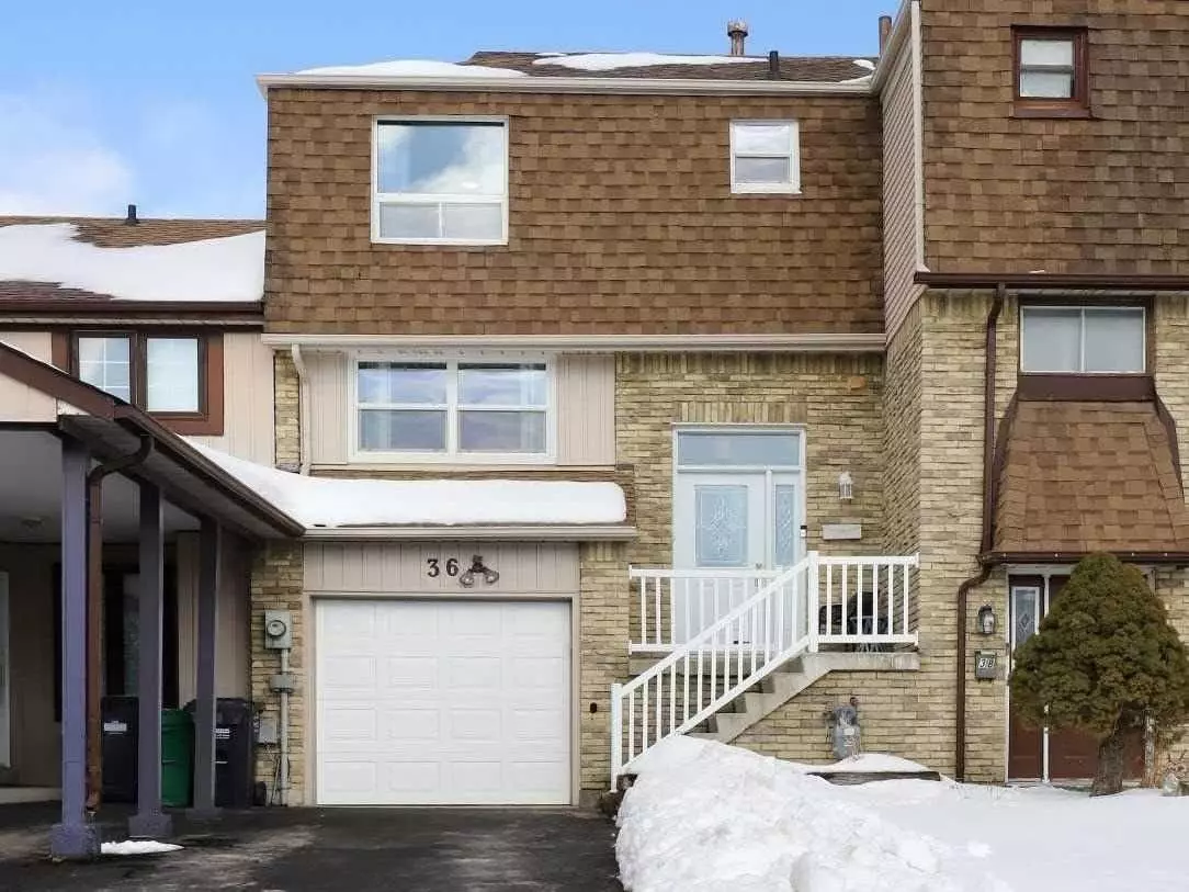 Brampton, ON L6Z 1B3,36 Macassa CT