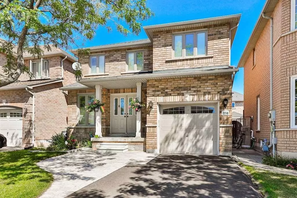 Halton, ON L6M 3T6,2270 Pell CRES