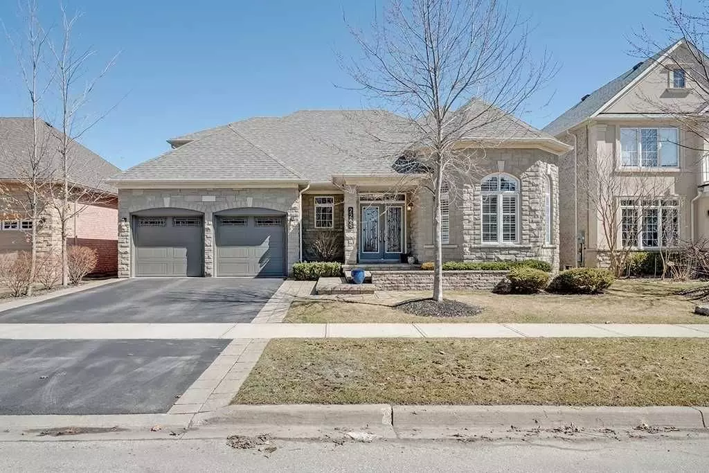 Oakville, ON L6M 0B6,2265 Colonel William Pkwy