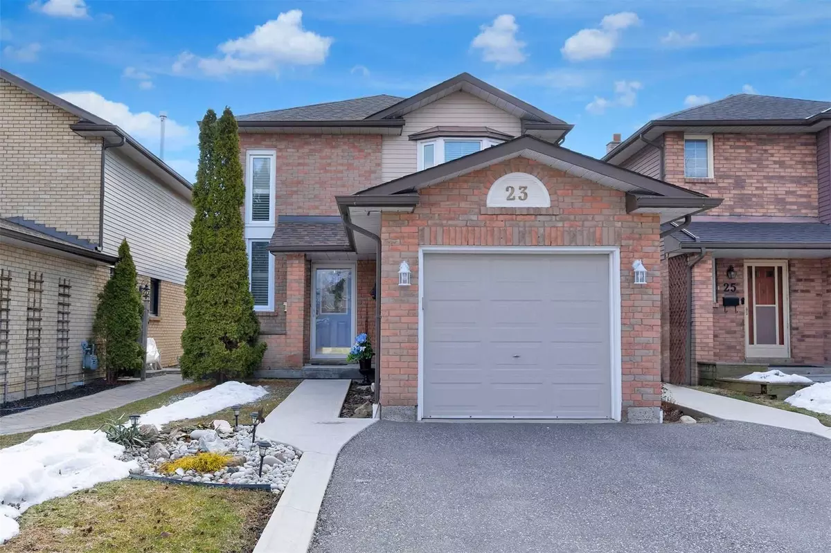 Brampton, ON L6V 4C5,23 Mara CRES