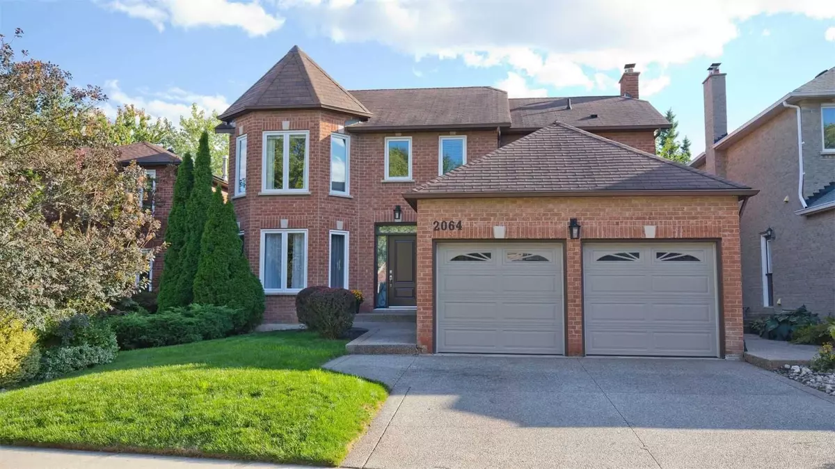 Oakville, ON L6H 3T3,2064 Markle DR