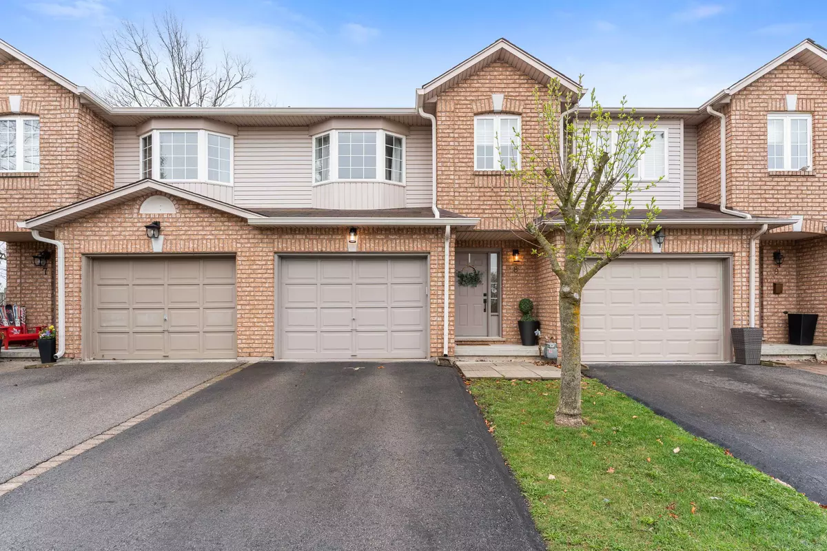 Hamilton, L8J 3Y9,171 HIGHBURY DR #8