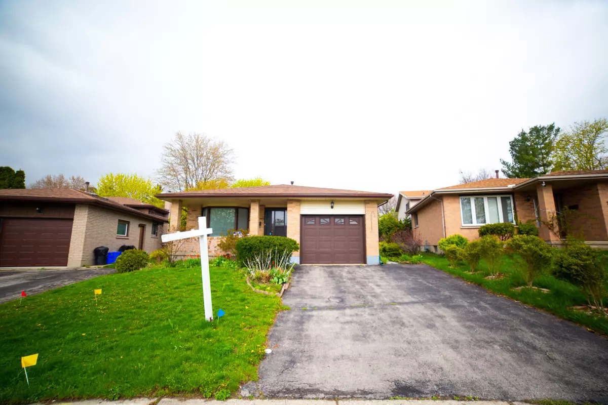 London, ON N5Y 5H2,30 Sussex CRES