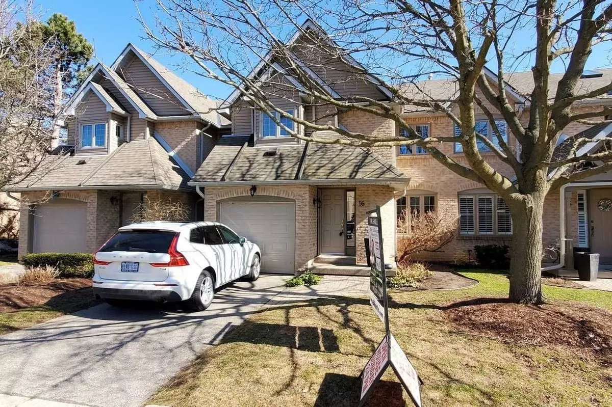 Hamilton, ON L9G 4W6,286 Hamilton DR #16