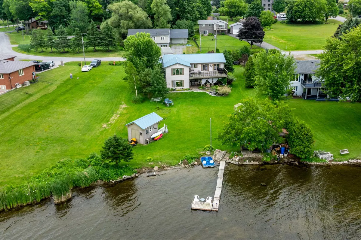 Kawartha Lakes, ON K0M 2C0,16 Helen CRES